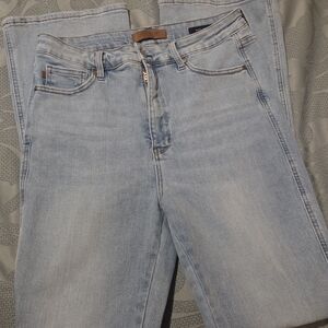 Judy Blue Light Wash Straight Bootcut Leg Jeans